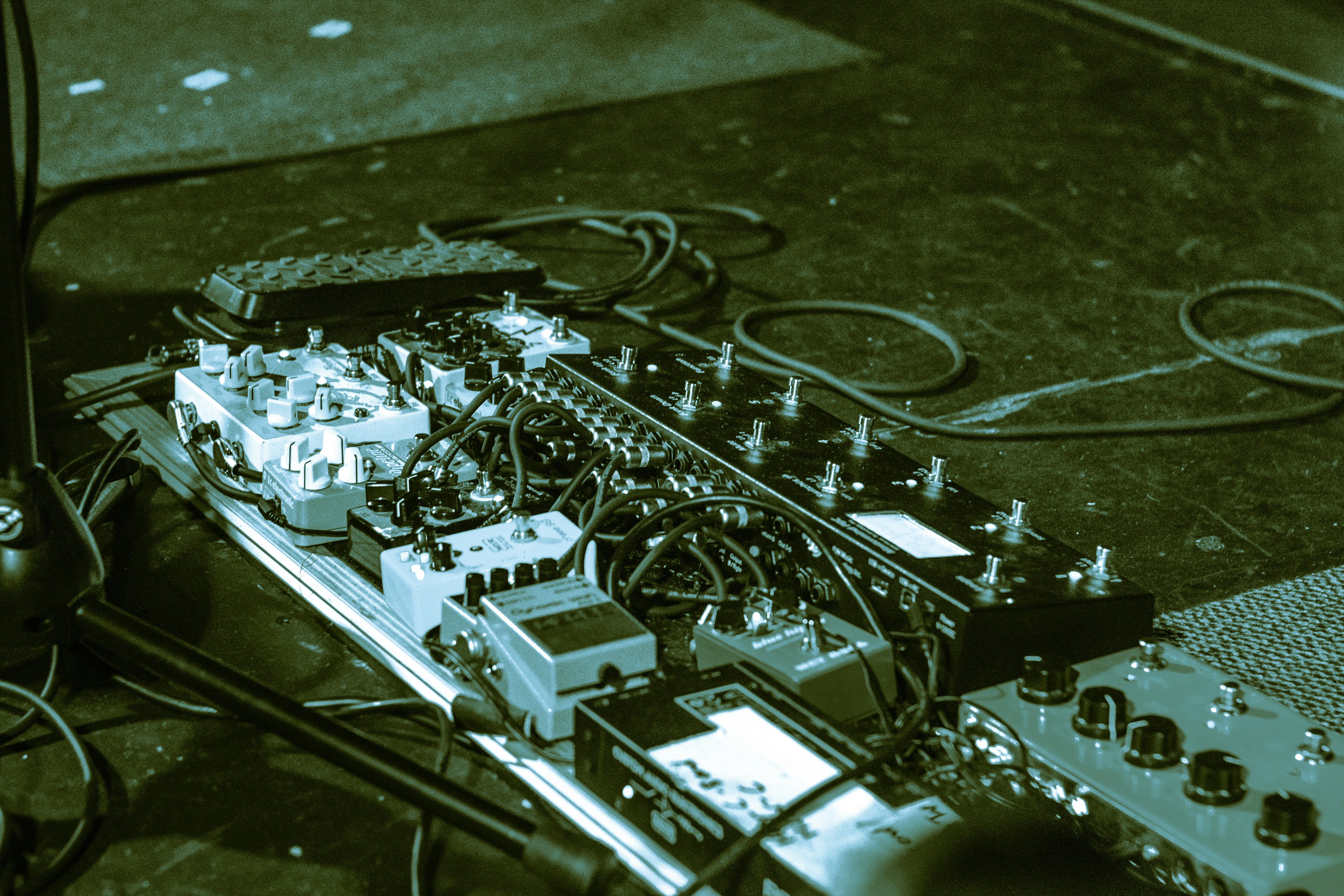 Guia para Montar Seu Primeiro Pedalboard (Simples e Poderoso)