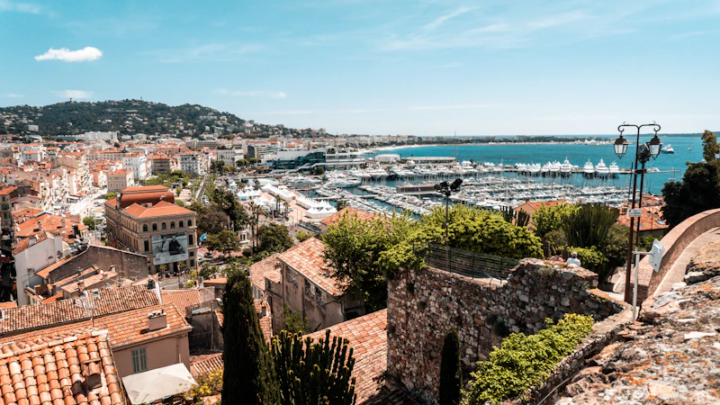 Best Outdoor Seating Restaurants in Cannes for Dining Under Open Skies