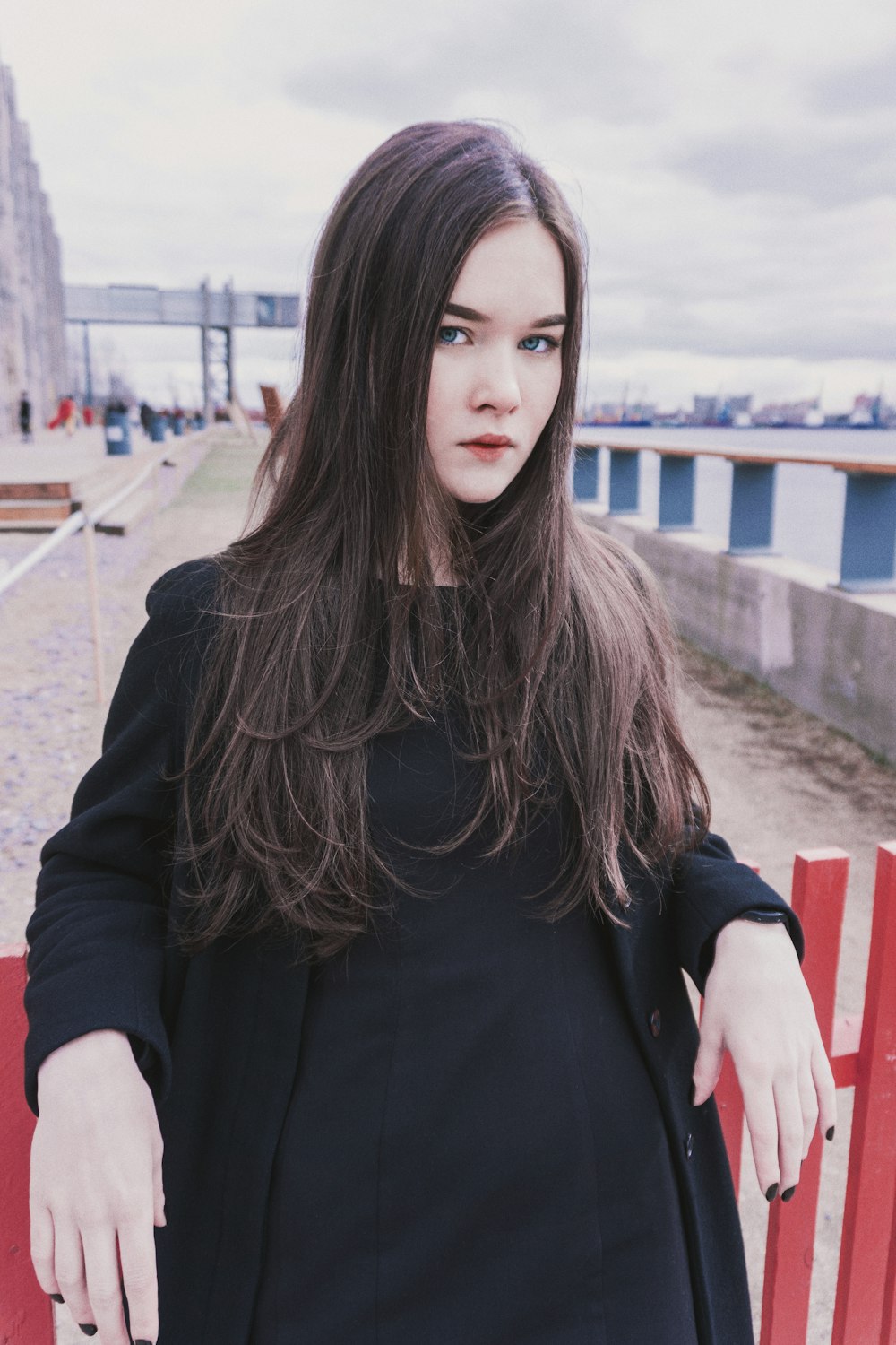 woman wearing black dress