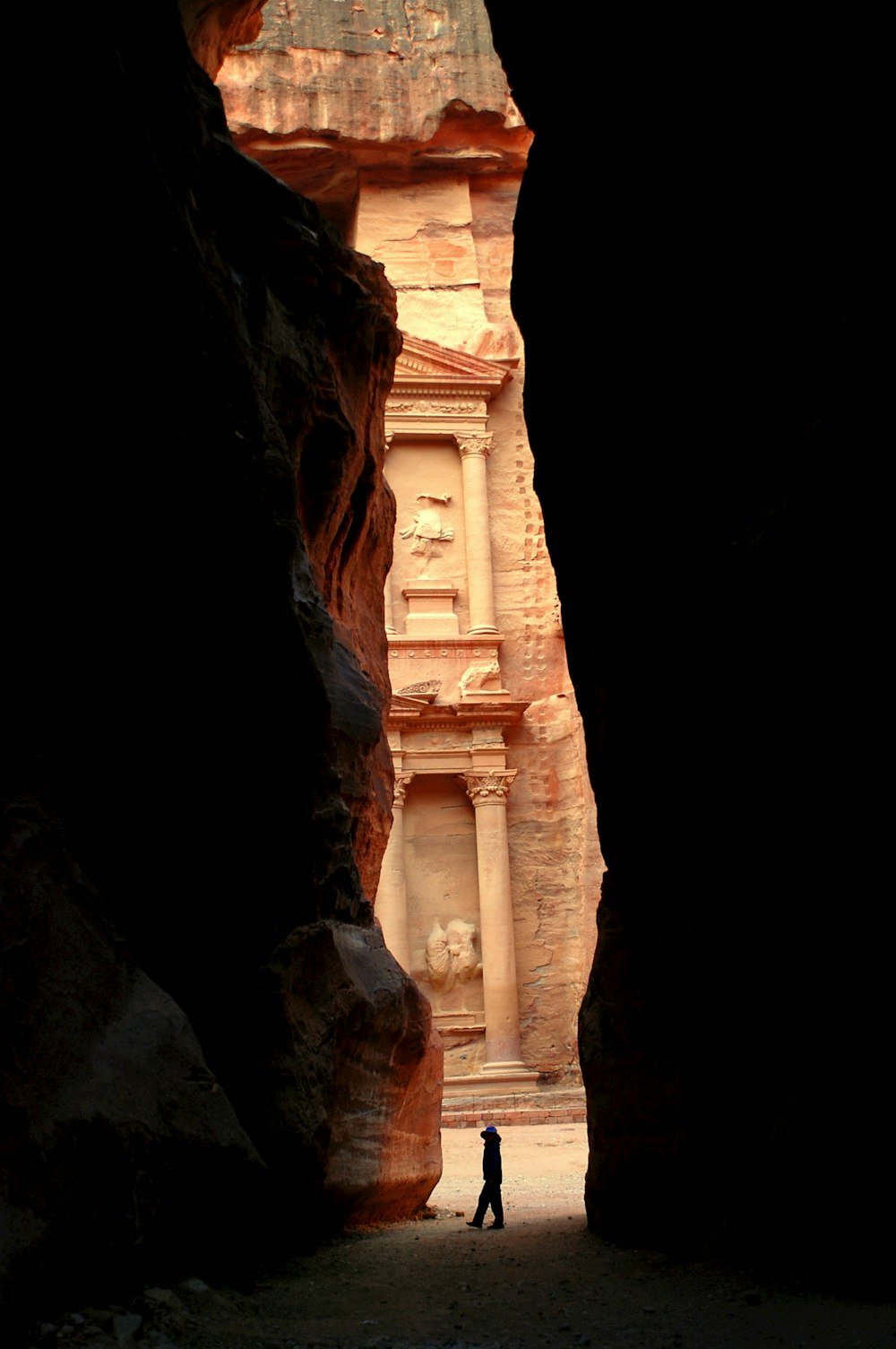 Bâtiment en béton gris