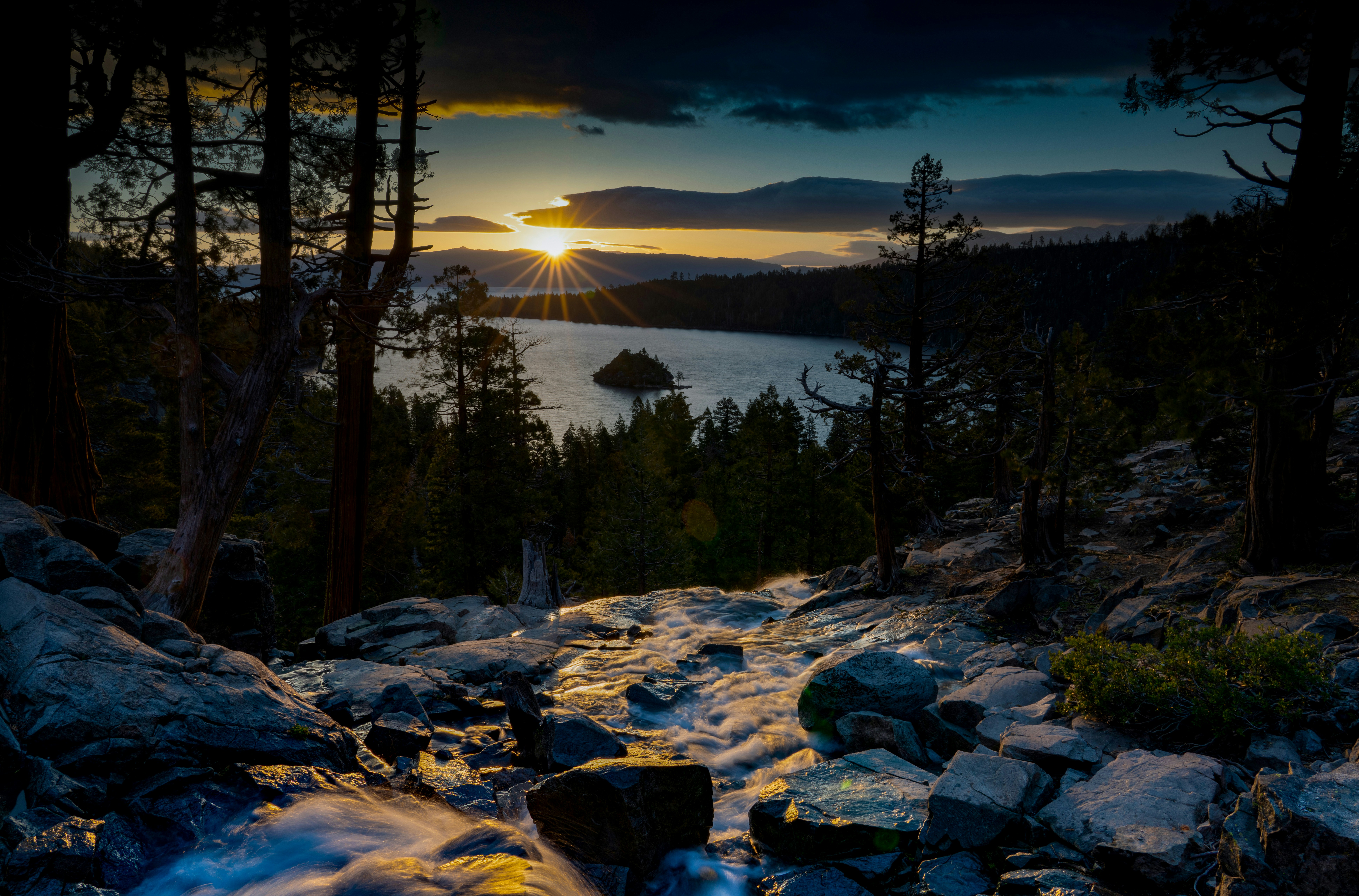 8 Incredible Waterfall Hikes in Lake Tahoe, CA 