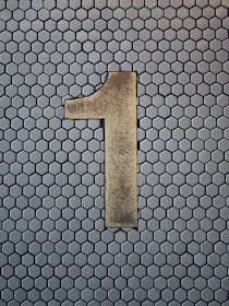 brown number 1 graphic