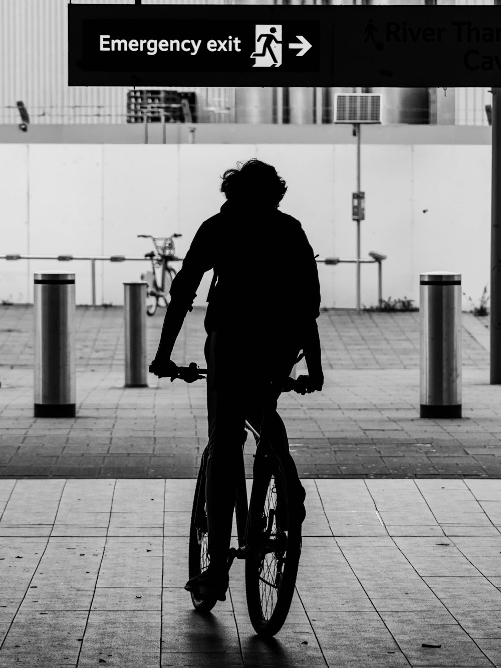 silhouette of man riding BMX bike screenshot