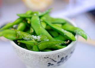 green beans on bowl