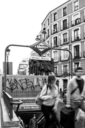 A welcoming image of Madrid showcasing its vibrant culture and student life.