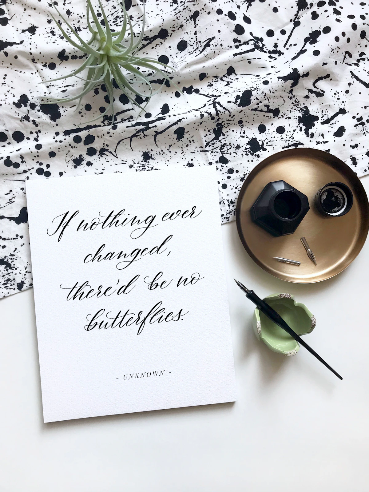 Gold-Tone Fountain Pen and Writing Set