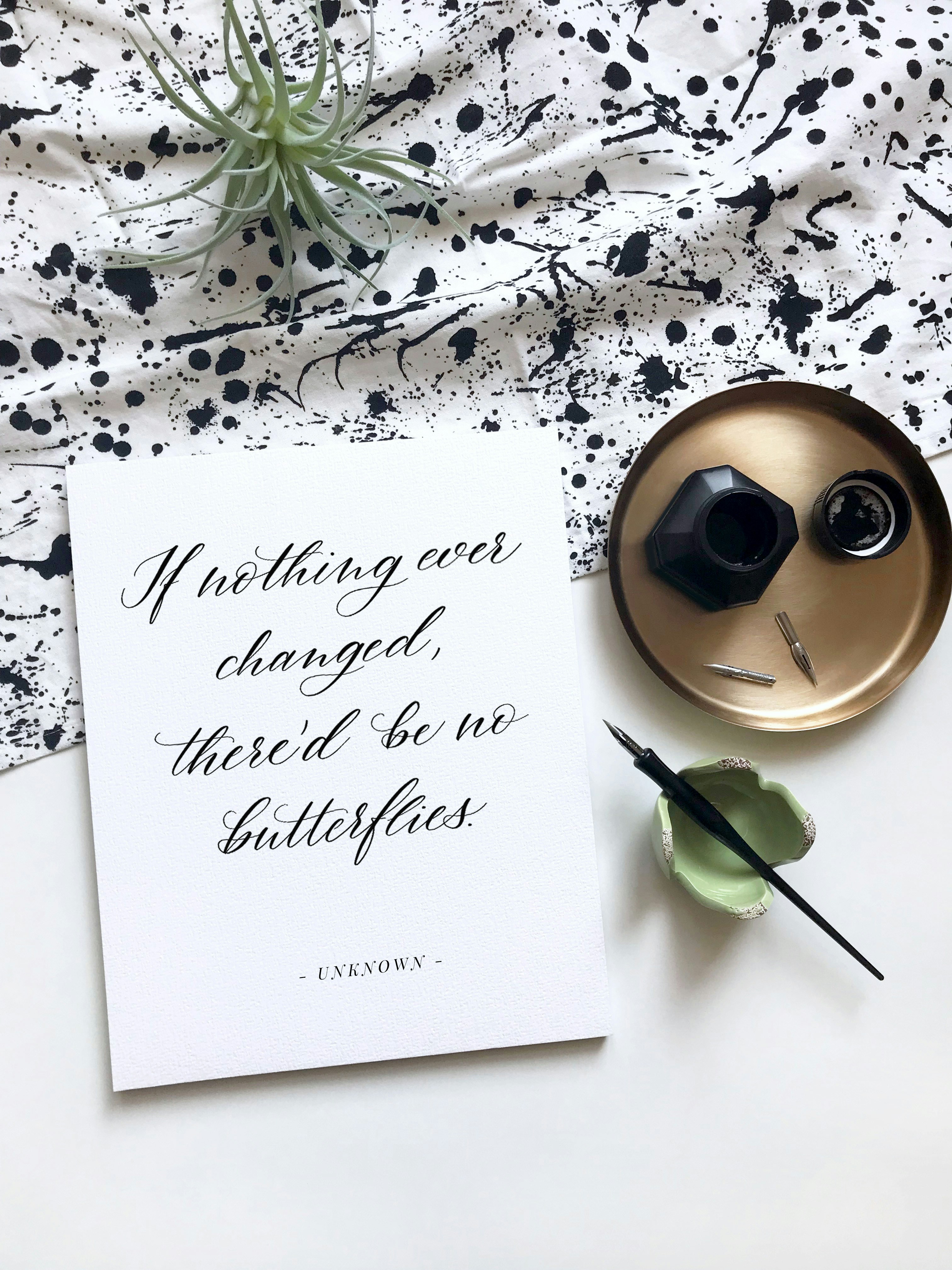 Flatlay arrangement with writing pad
