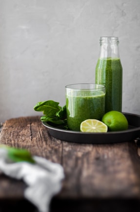 avocado shake on glass cup
