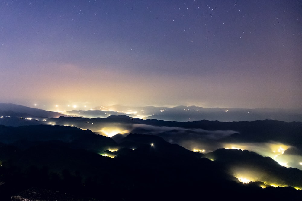 Photographie aérienne de montagne