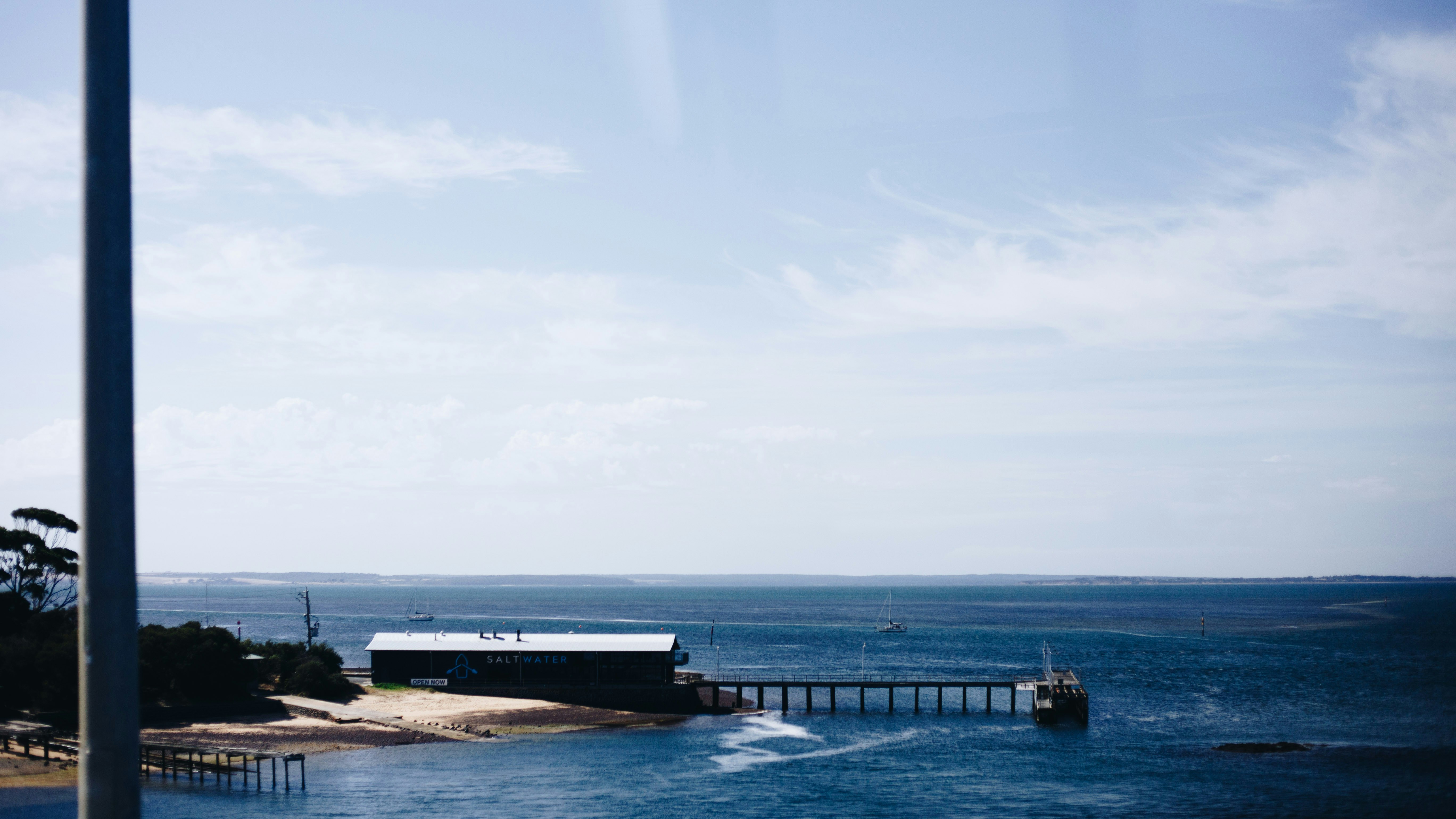 Photo by isaacbenhesed