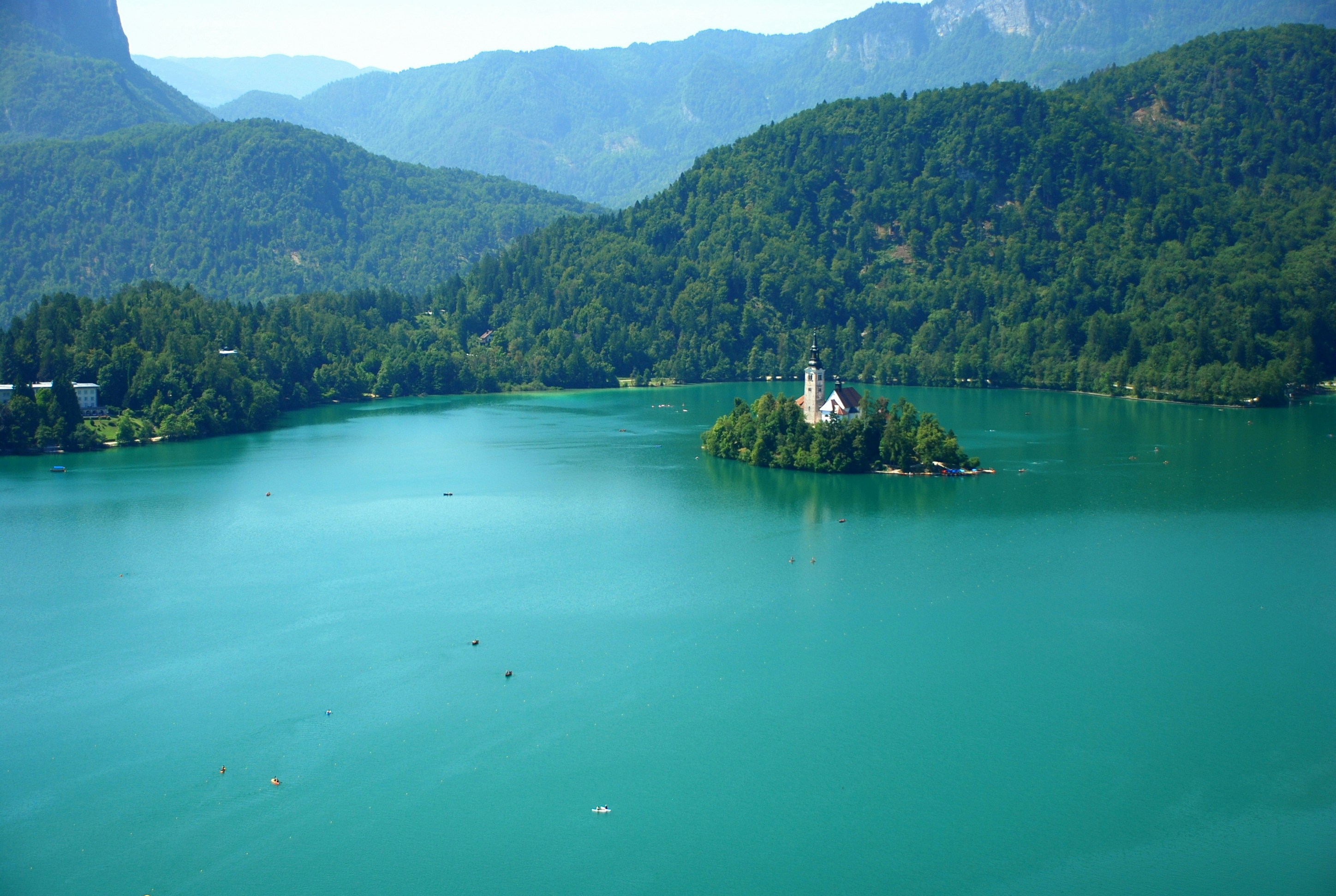 Stay online in the Slovenia with a prepaid eSIM from eSIMlii. Instant activation, no roaming charges, and reliable coverage.