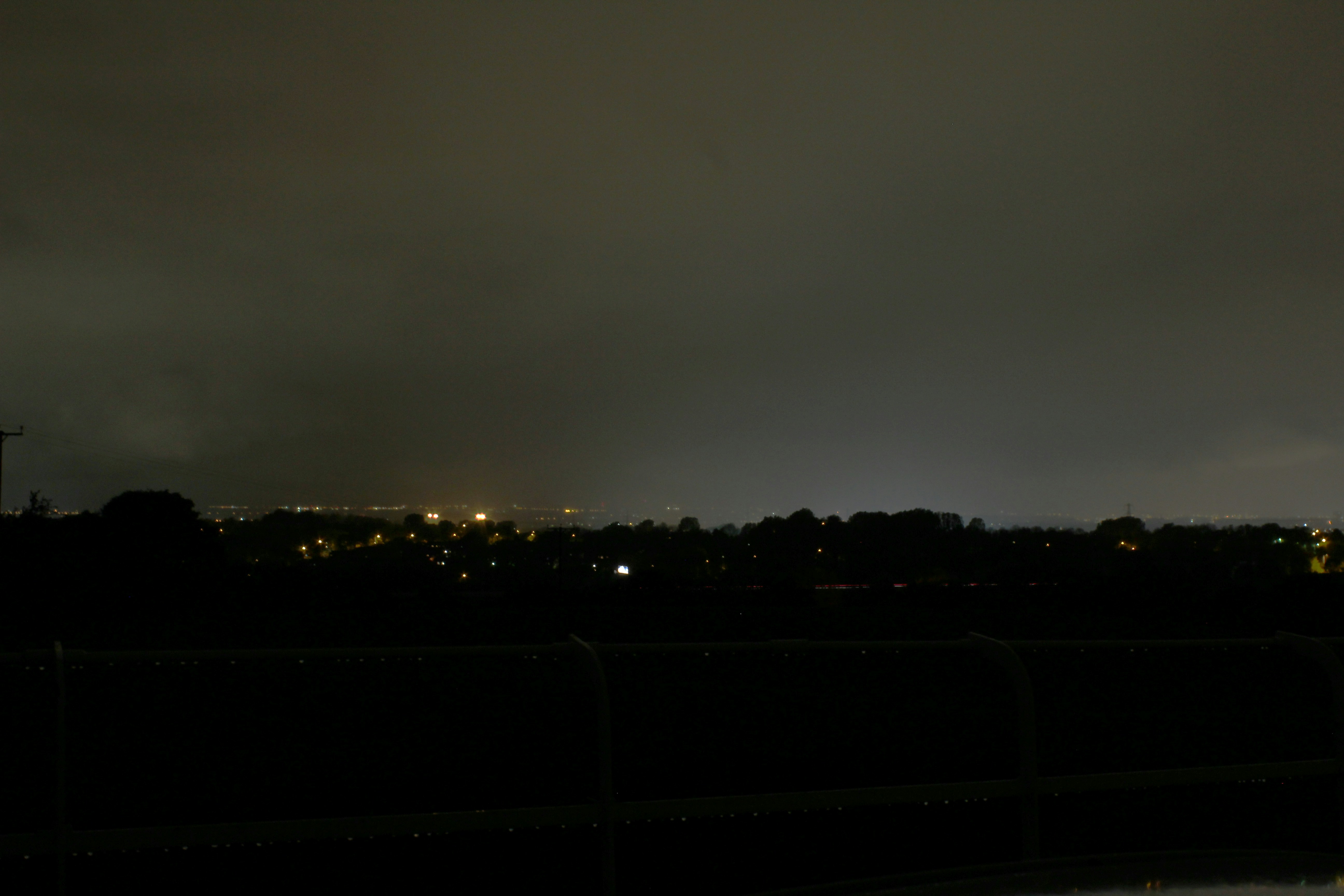 The Allure of Nighttime Series Watching: Why We Love Bingeing Under the Stars