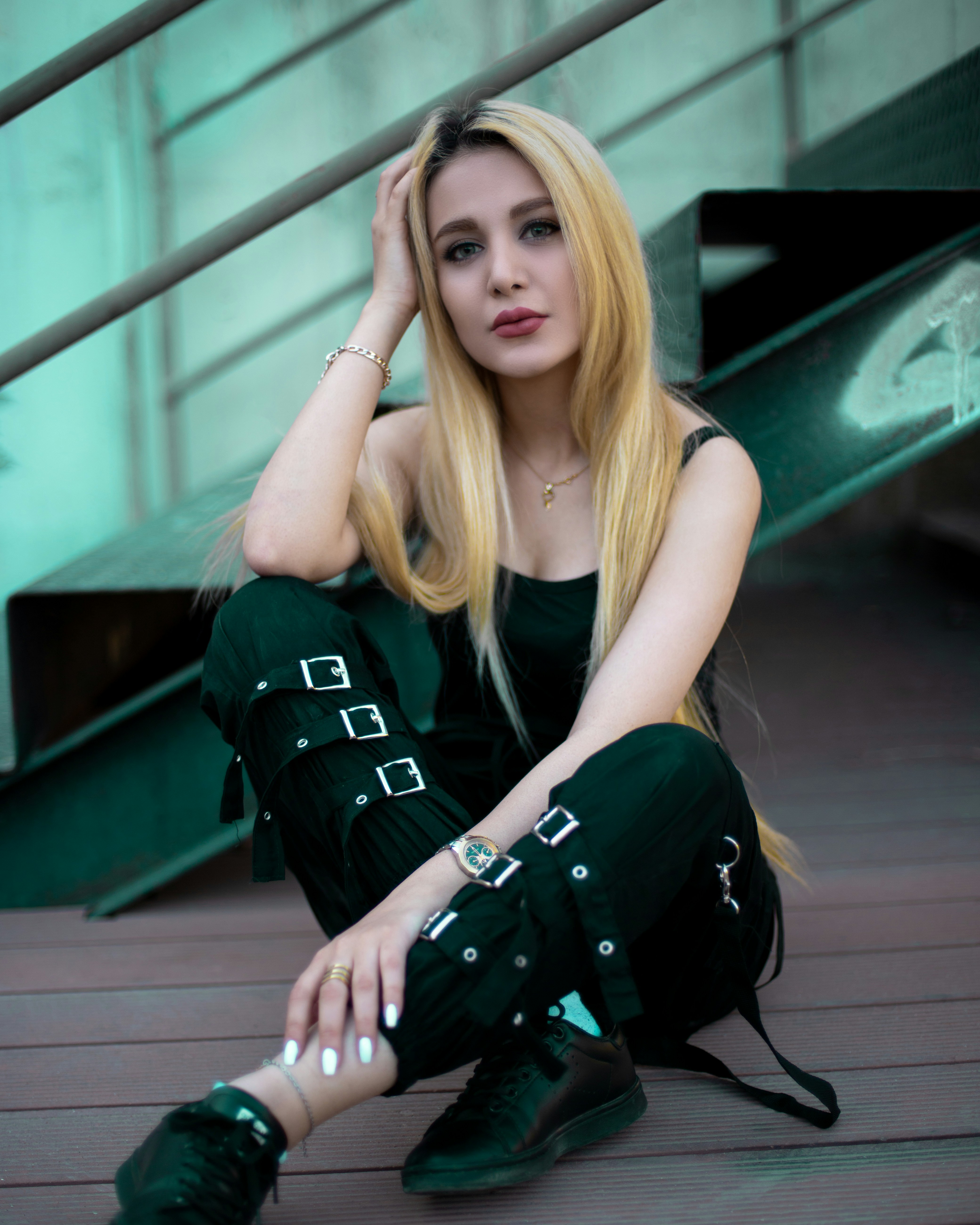 Girls Photo Pic Art Photography Pose Style Pictures Download Free Images On Unsplash