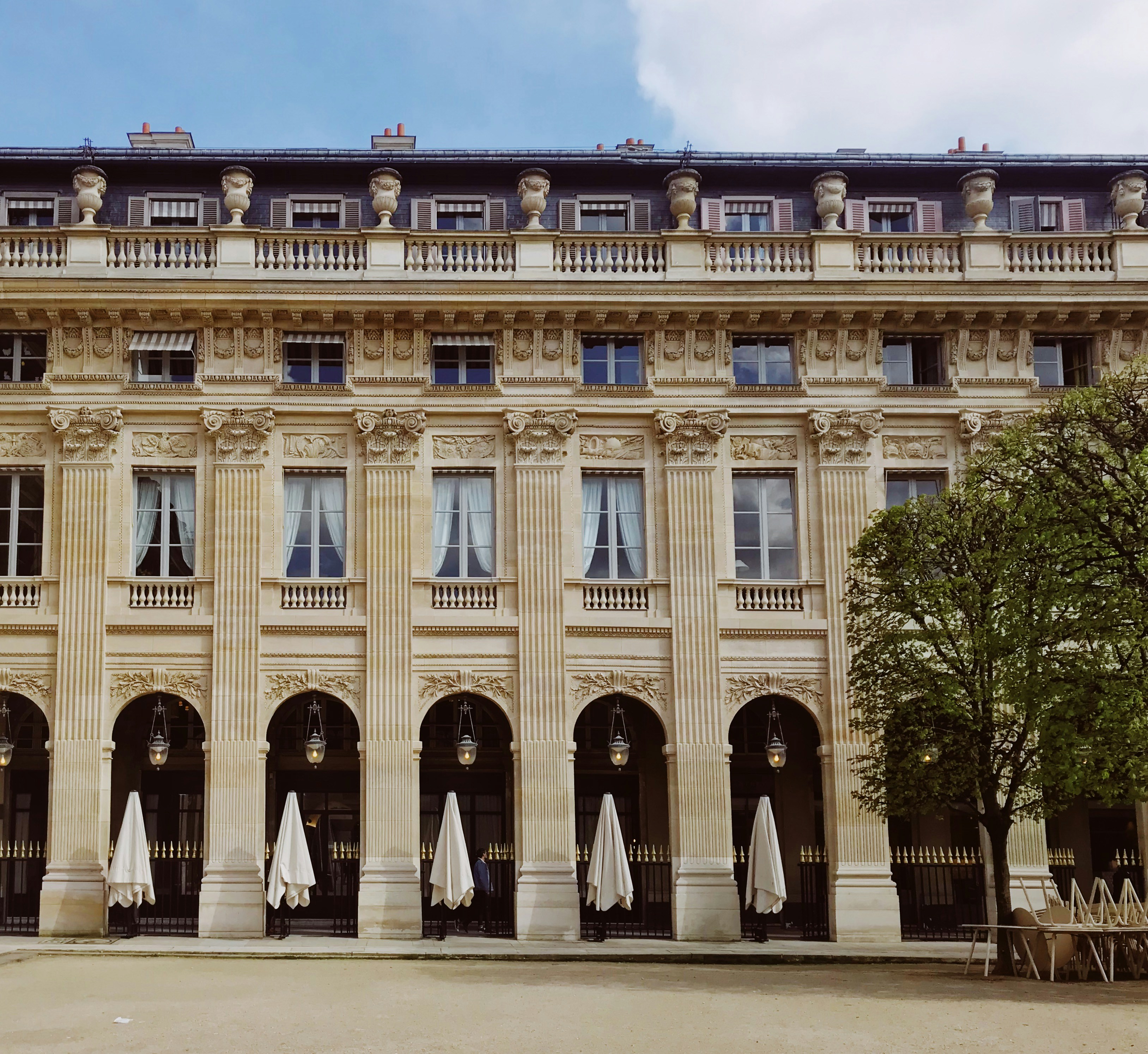 Photo by charlotablunarova