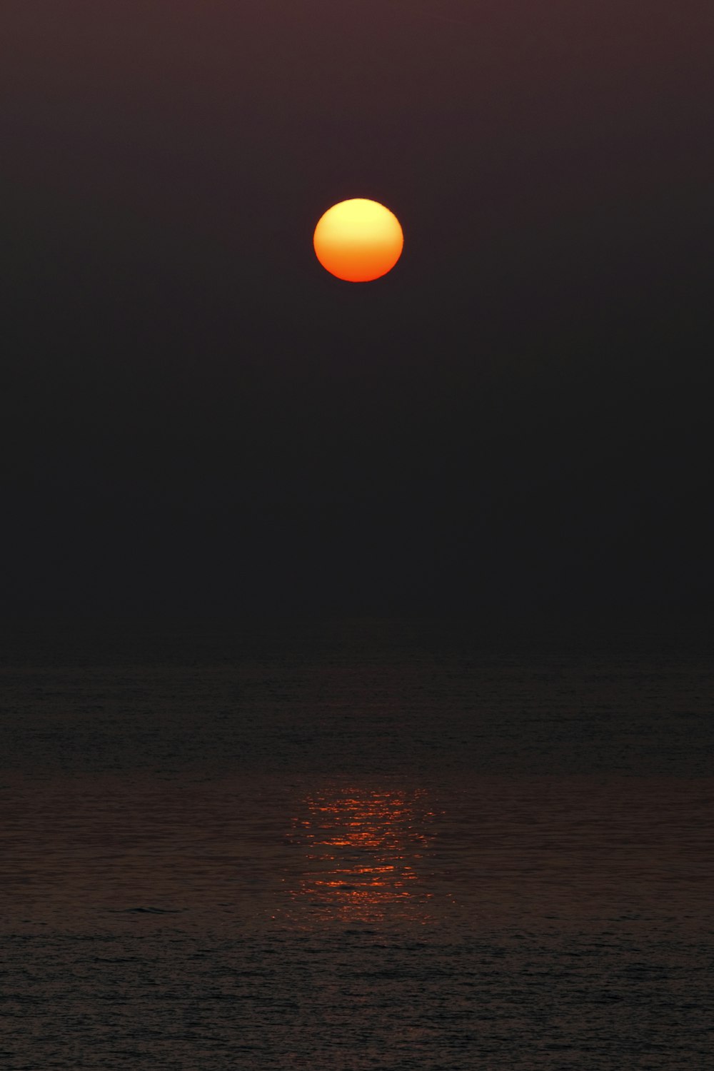 Oceano durante l'ora d'oro