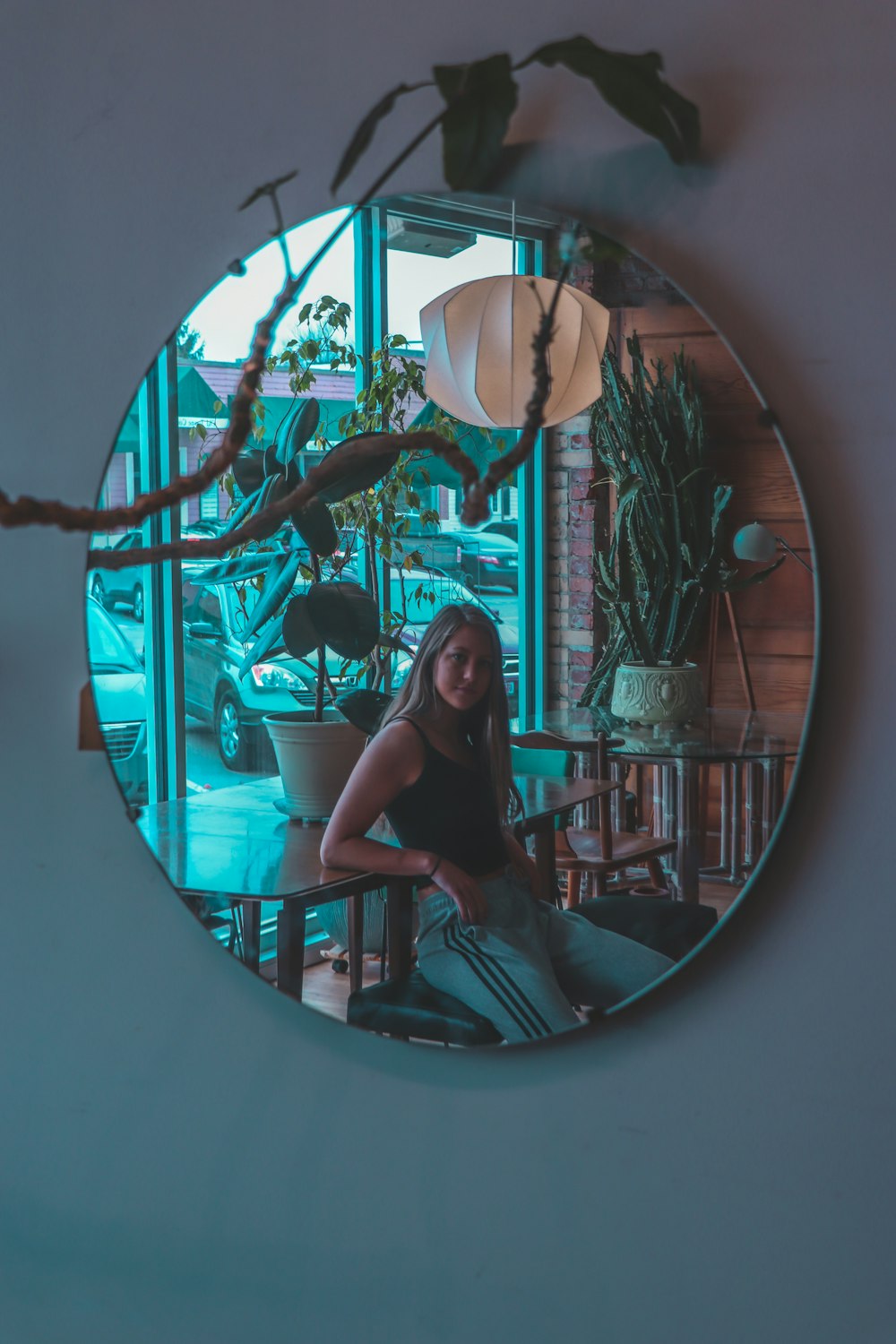 round mirror