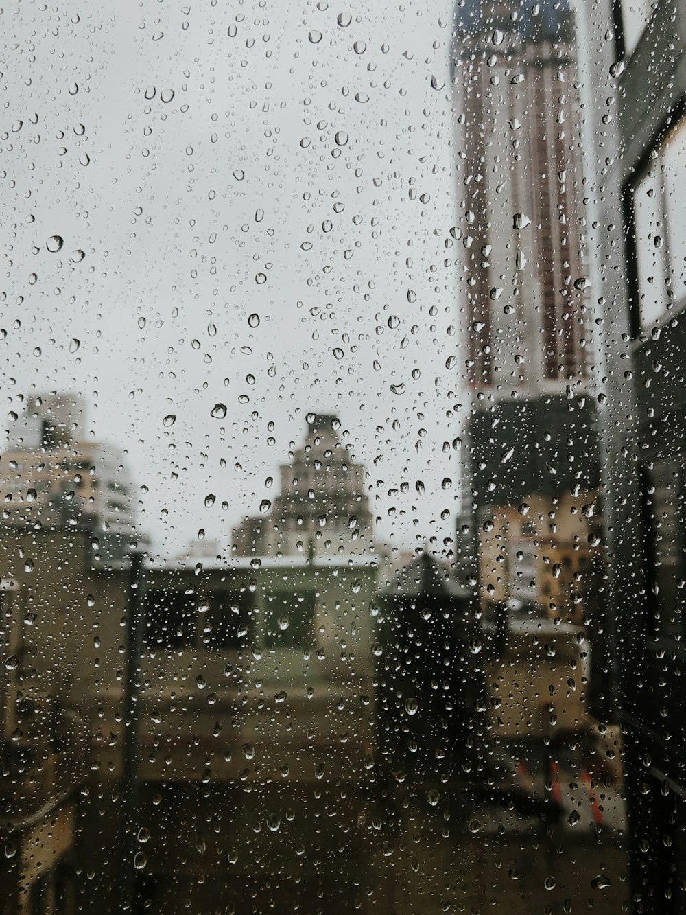 rosée d’eau sur le verre