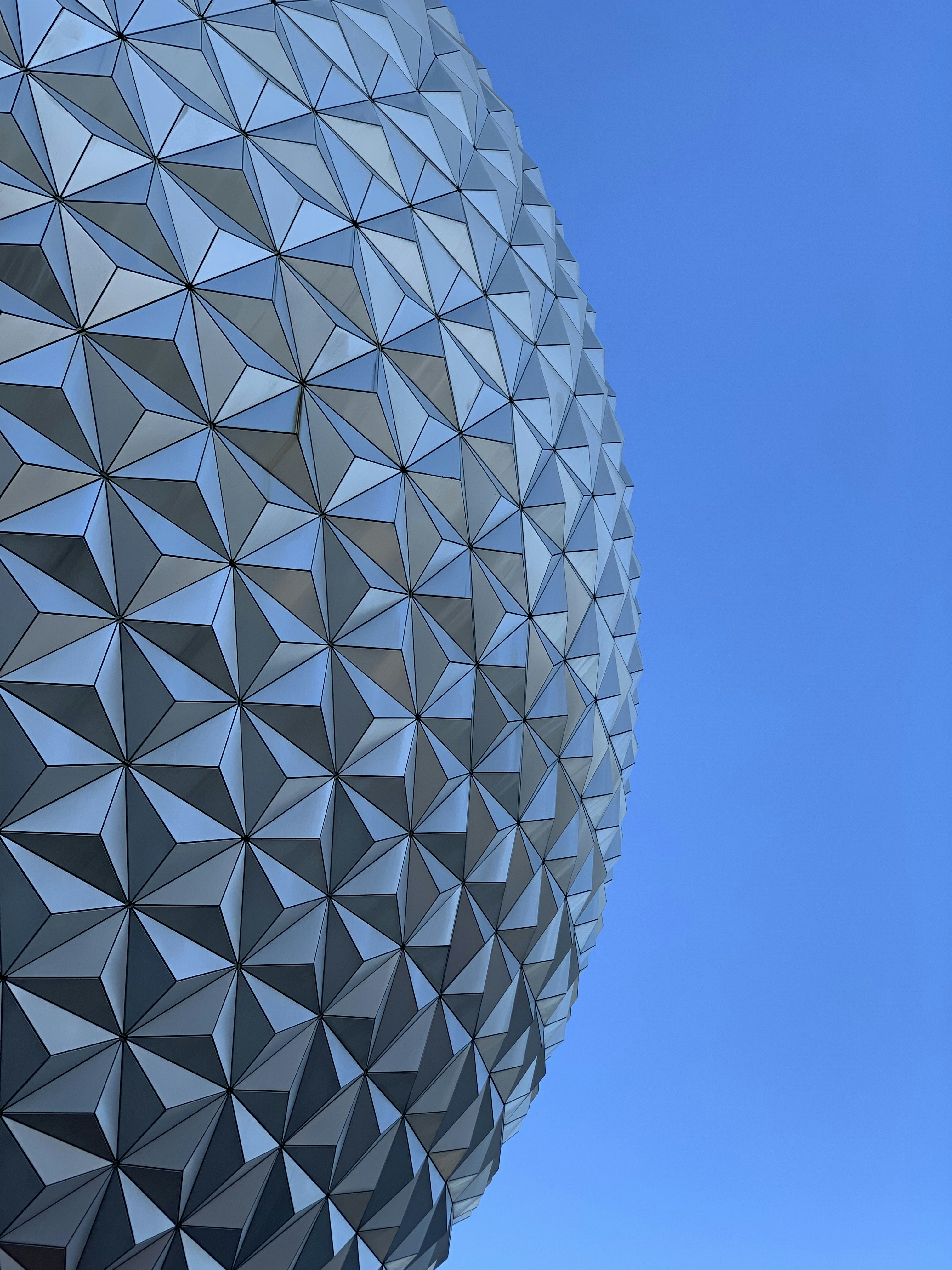 丸い建物の建築写真の写真 Unsplashの無料青い写真