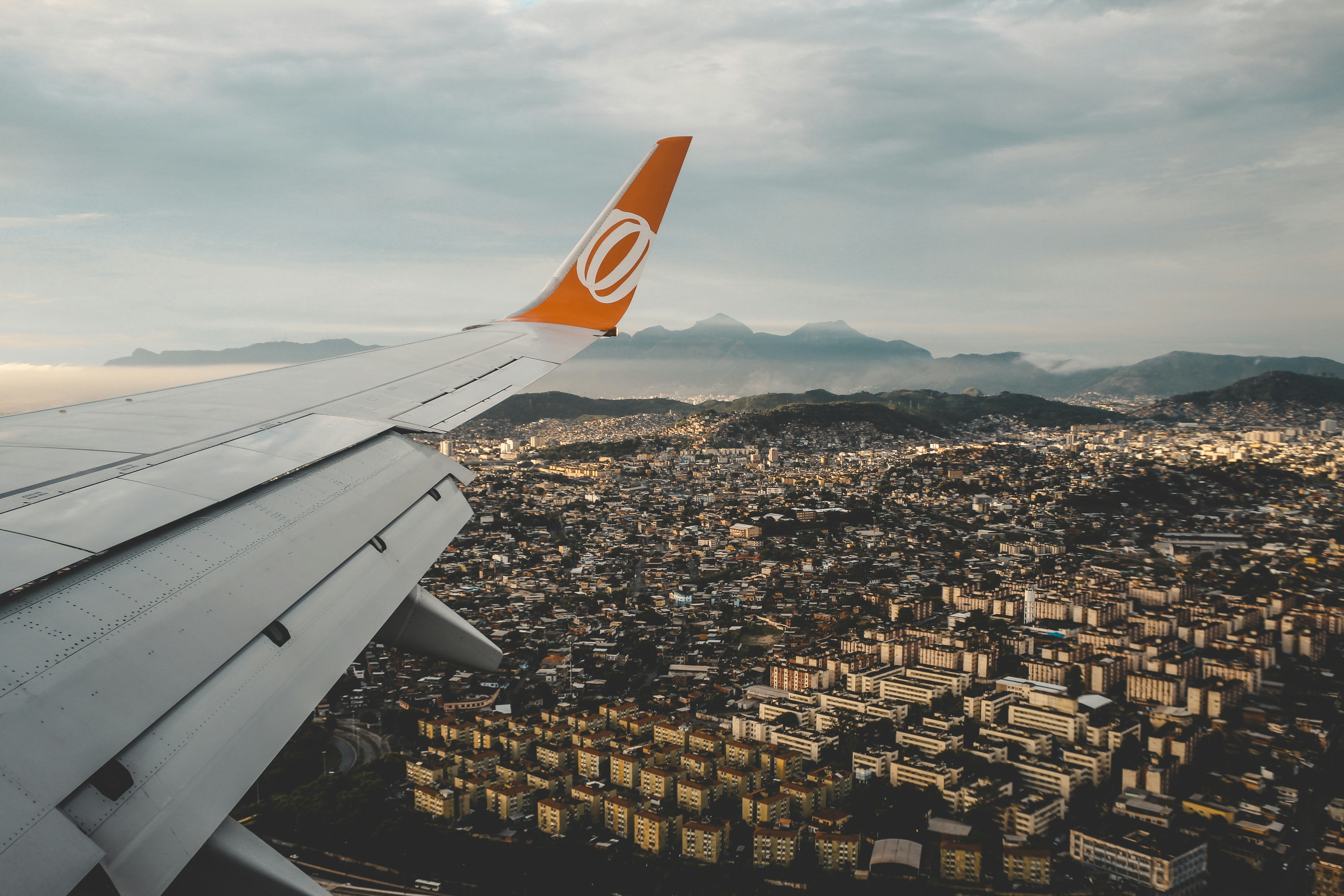 Nature produces the most astoundingly beautiful images: the swirling lava of a volcano, palm trees against a blue sky, snow-capped mountains towering above. Unsplash has magnificent , high-quality photos of all the delights that nature has to offer.