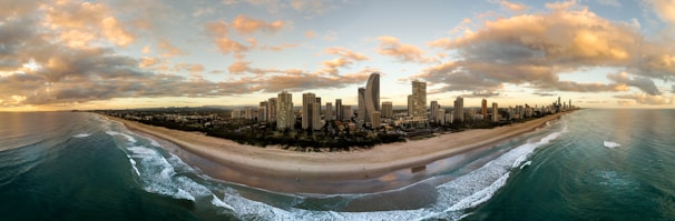 A panoramic view of the Ramsgate seafront showcasing the elegant shahrukhz estate at sunset.