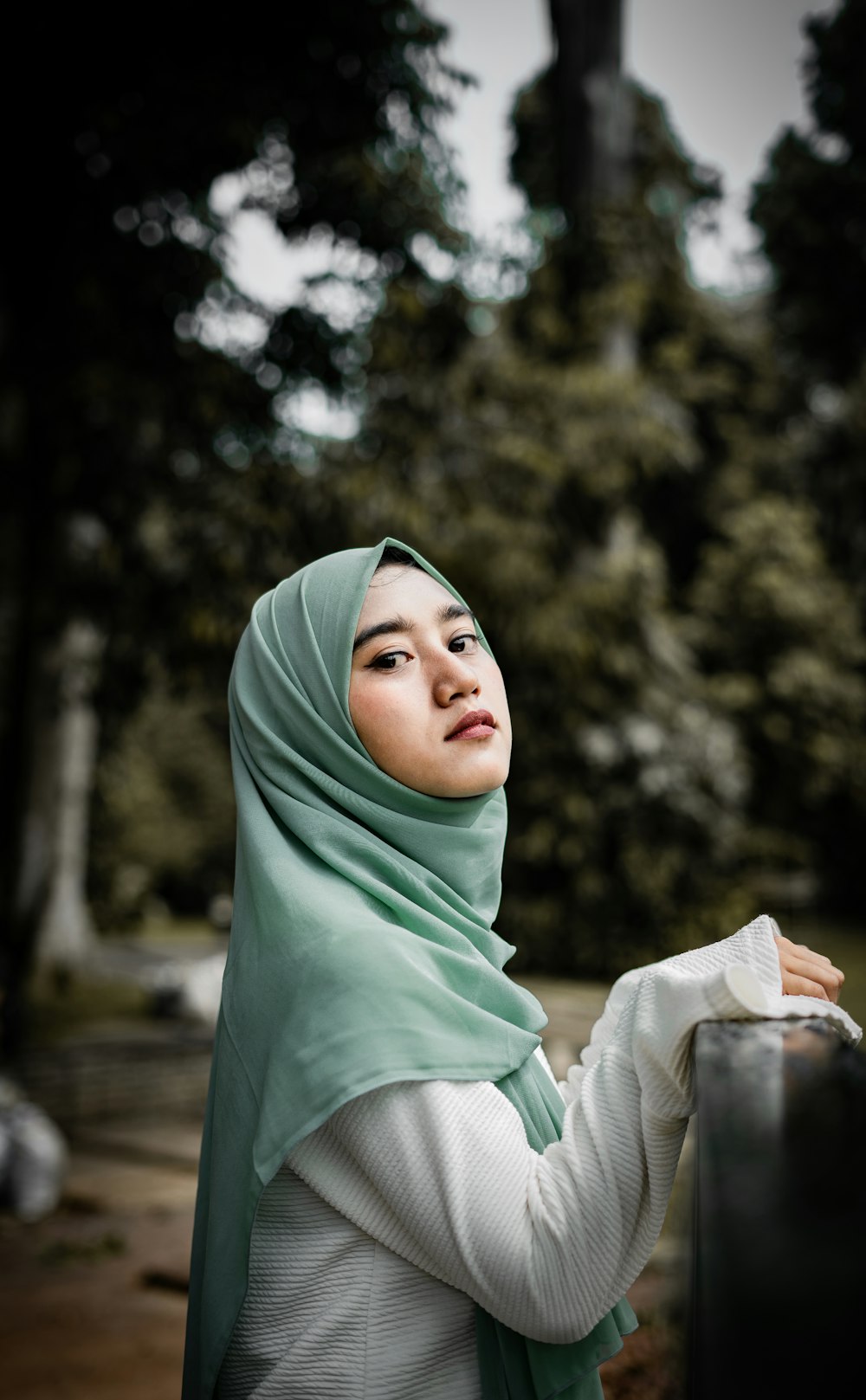 woman wearing grey hijab