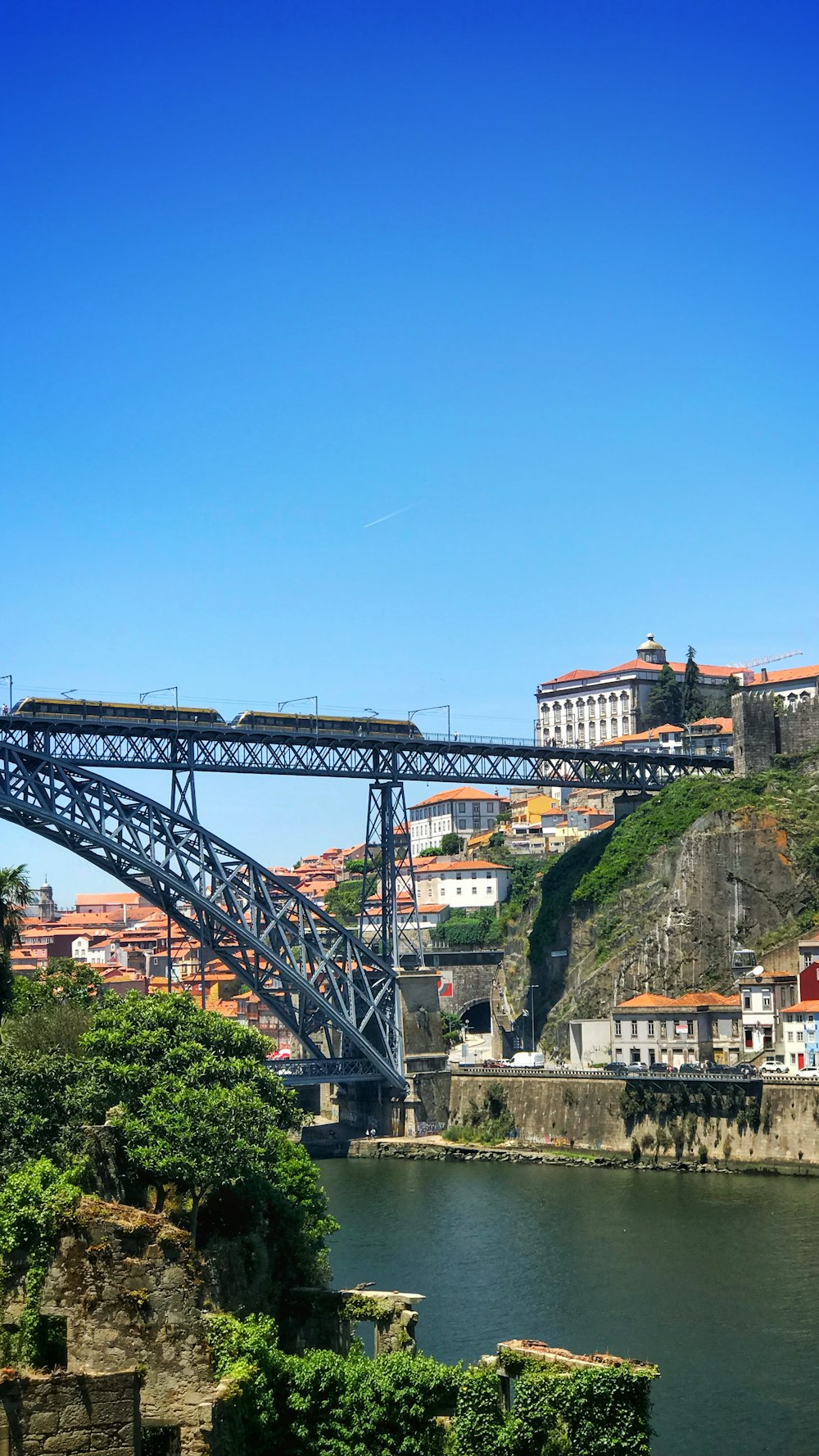 gray metal arch bridge