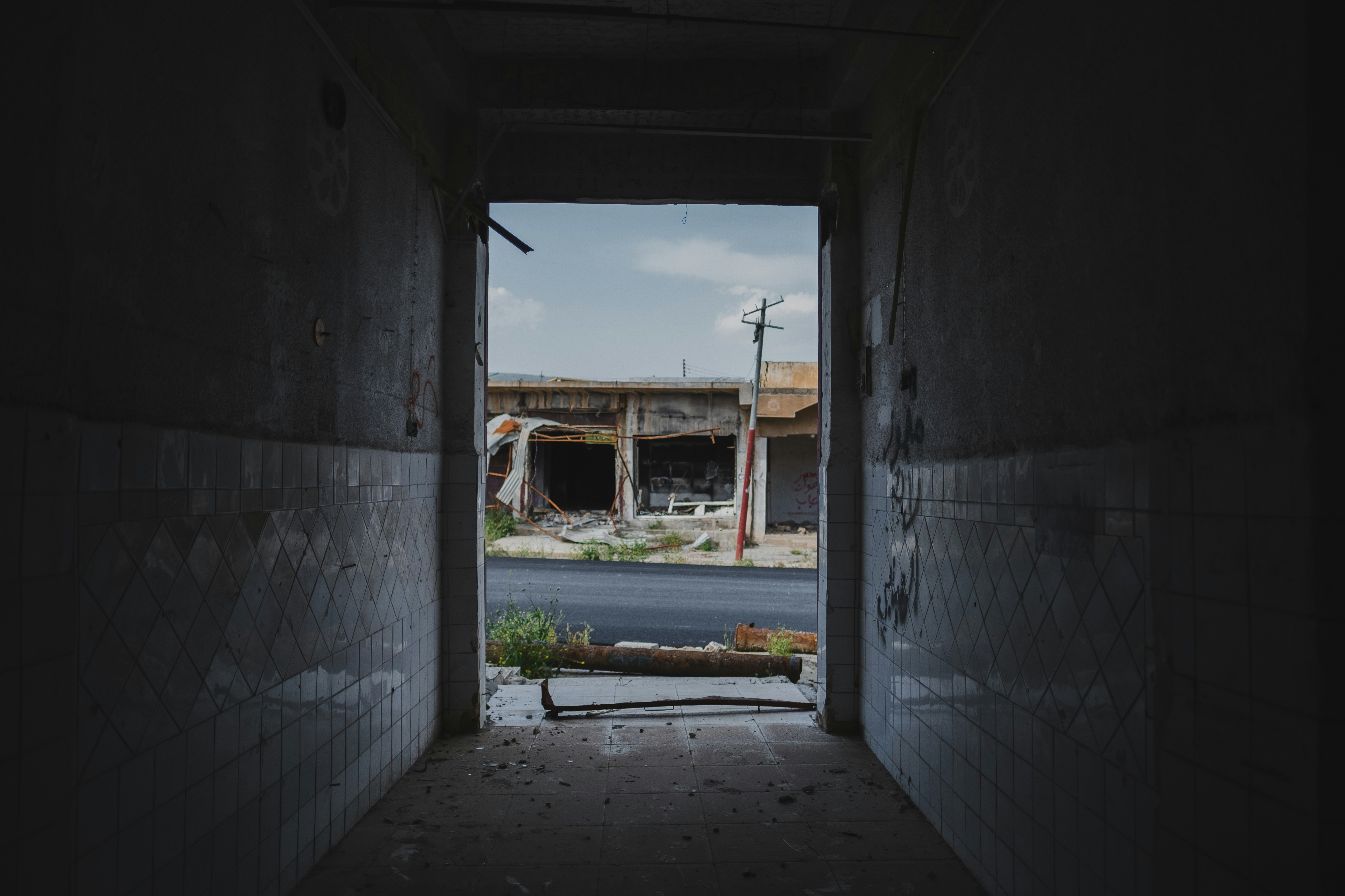 Ruins of shops in Shingal/Sinjar following war with the Islamic State and Coalition airstrikes.