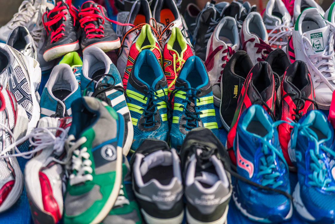 Assorted-color shoe lot