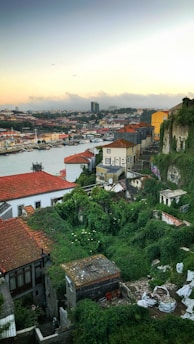 A scenic view of the Rio de Janeiro river during a flood.