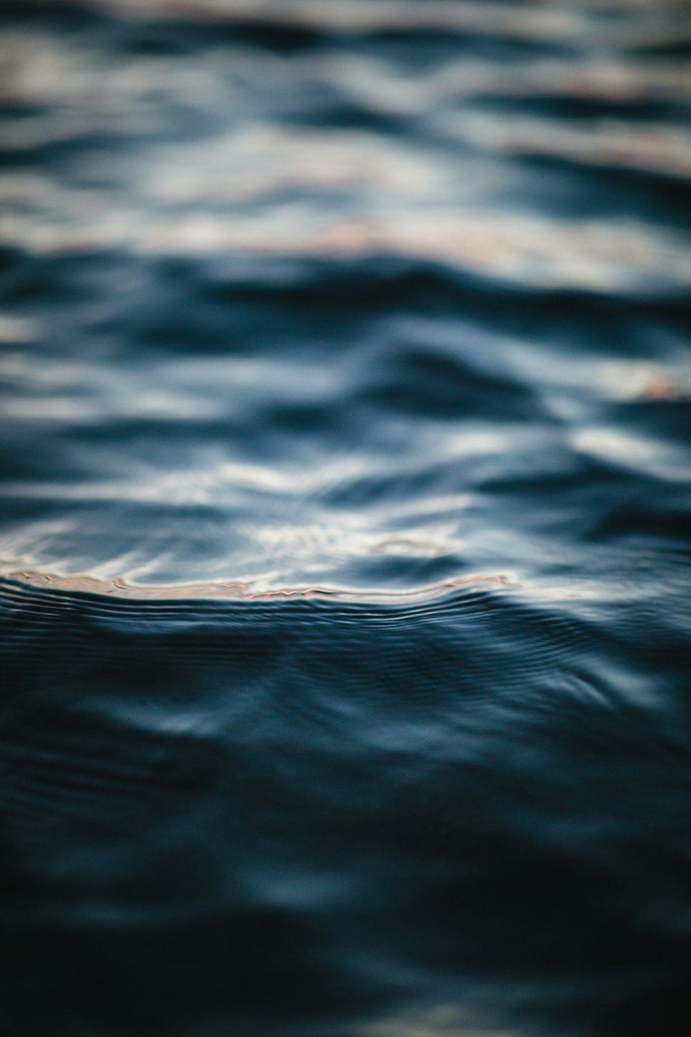 foto ravvicinata dell'acqua calma del corpo