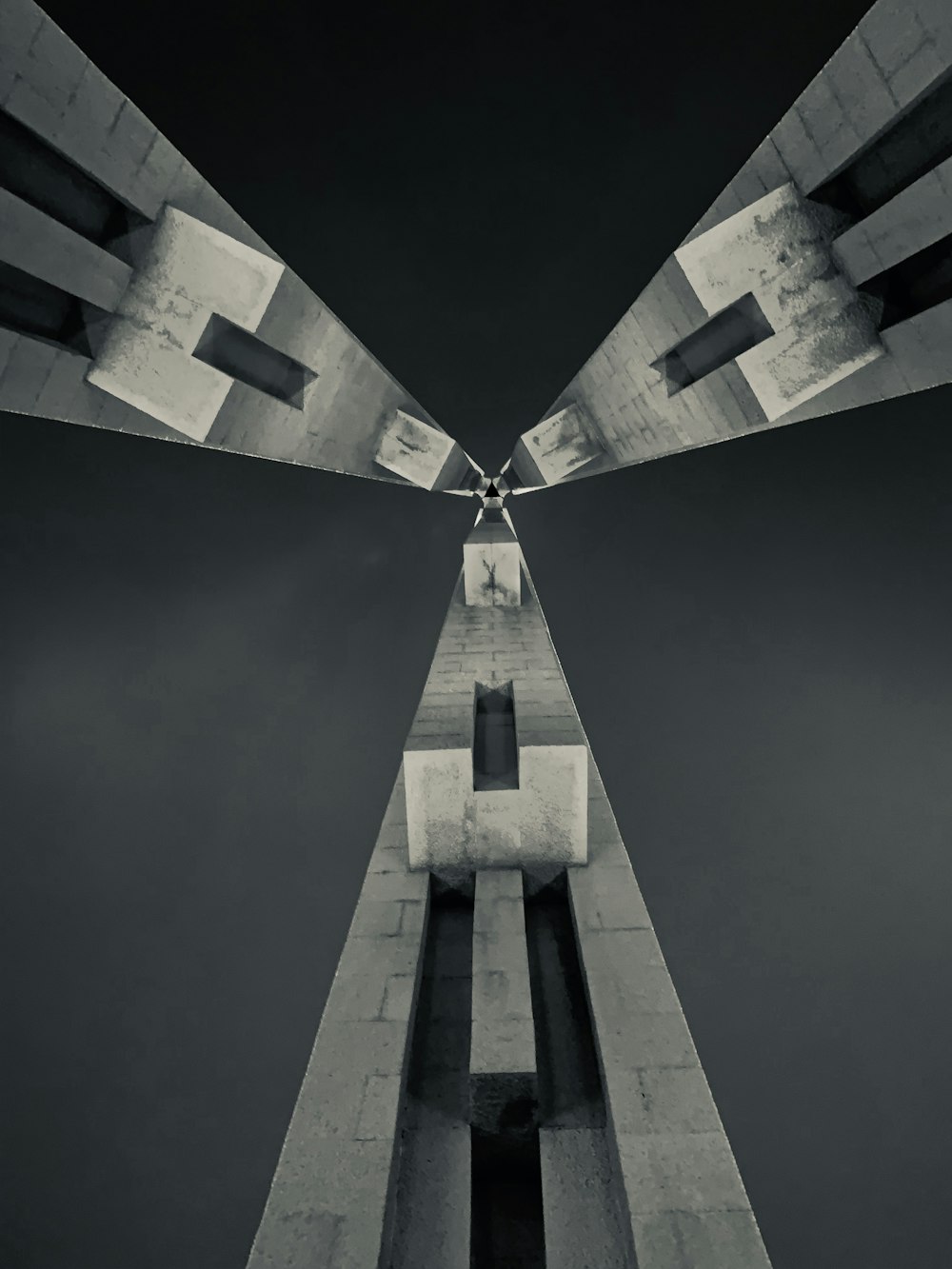 gray concrete high-rise buildings