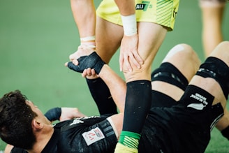 man wearing black t-shirt