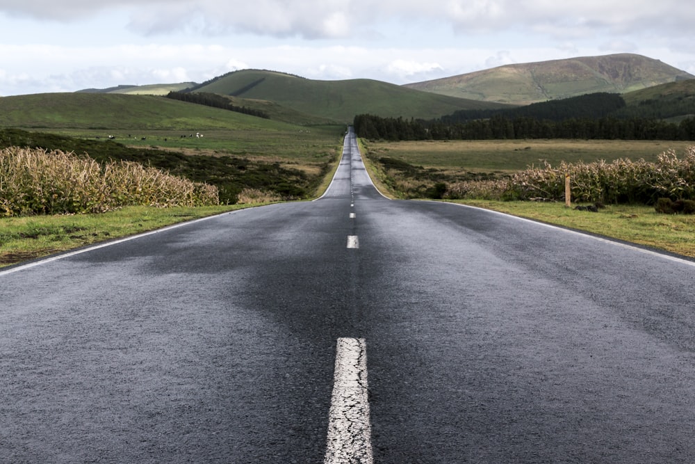 straight road at daytime