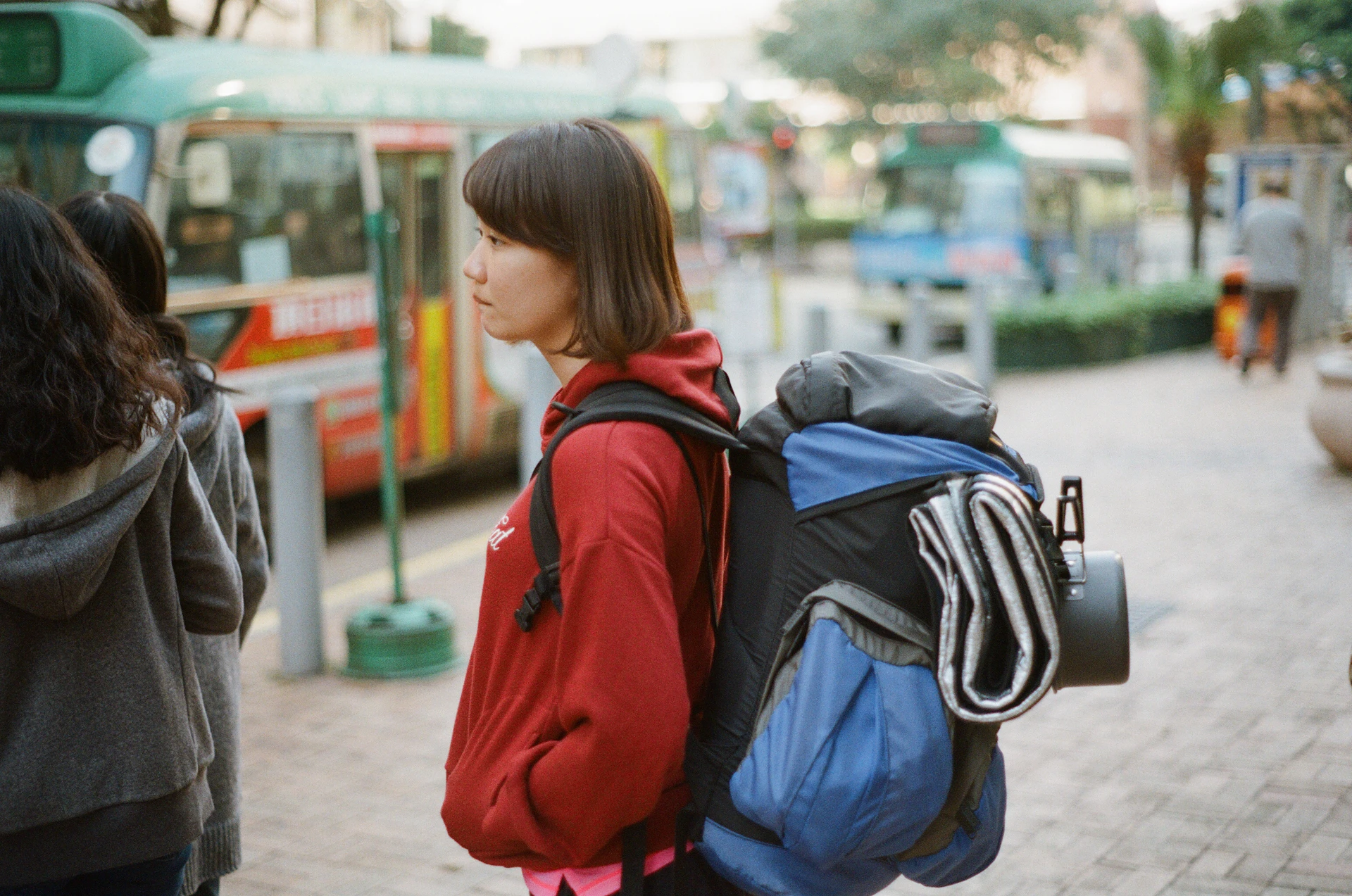 Jóvenes viajando
