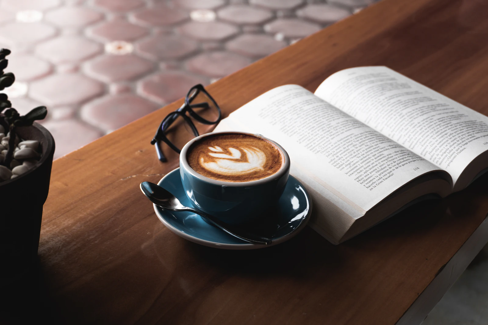 Cafe latte on table