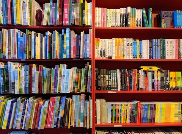 estanteria libreria uned sevilla