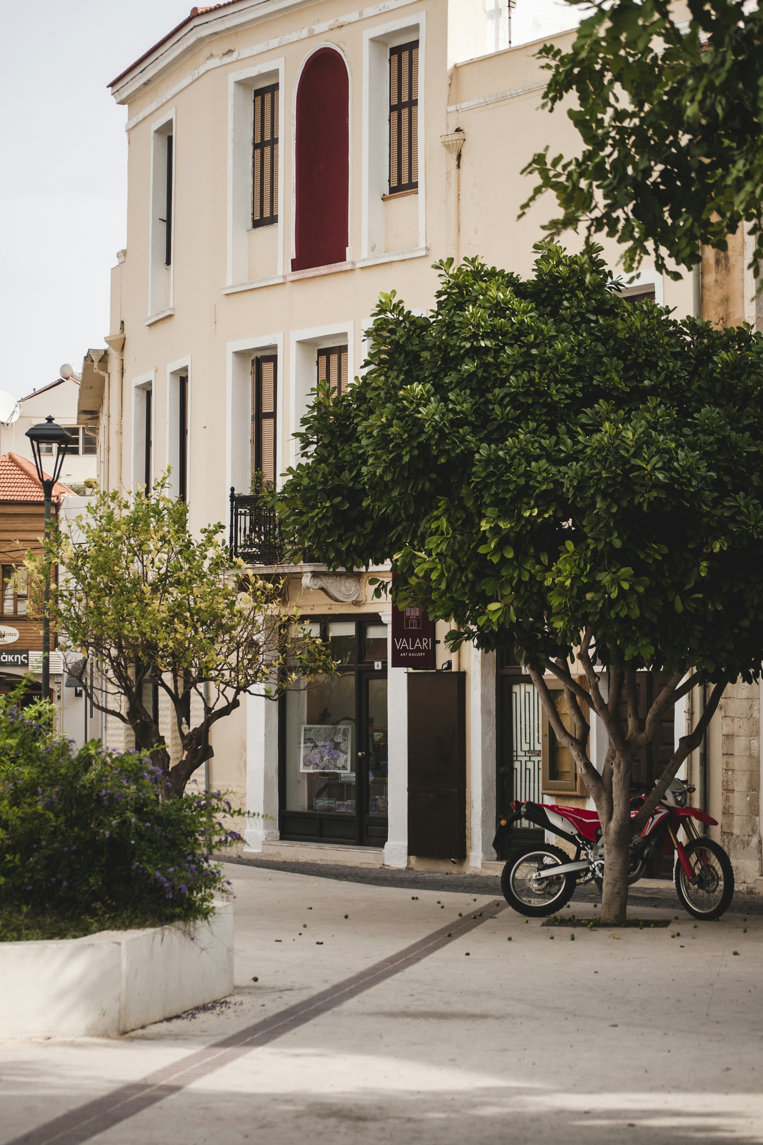 Photo by yuli_superson