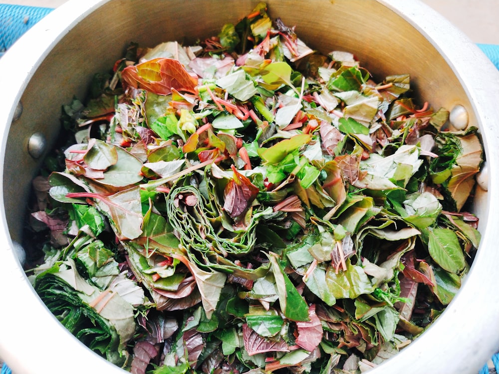 vegetable salad in bowl