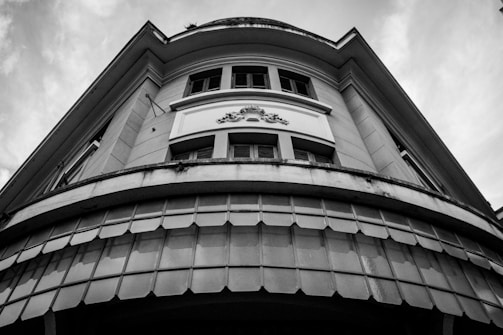 Black and white photo of a historic building in Rio Grande do Norte at sunset.