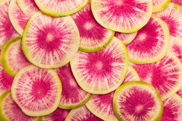 Slice fruits