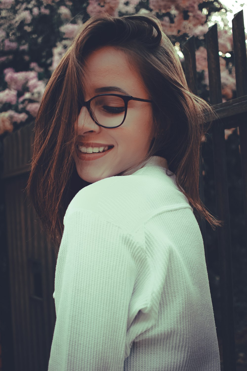 woman wearing eyeglasses