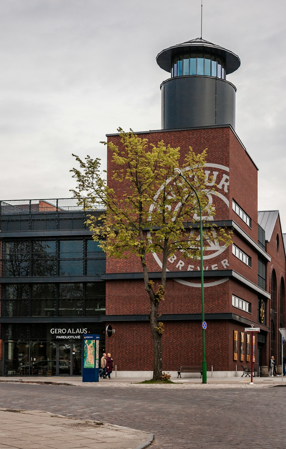 brown concrete building