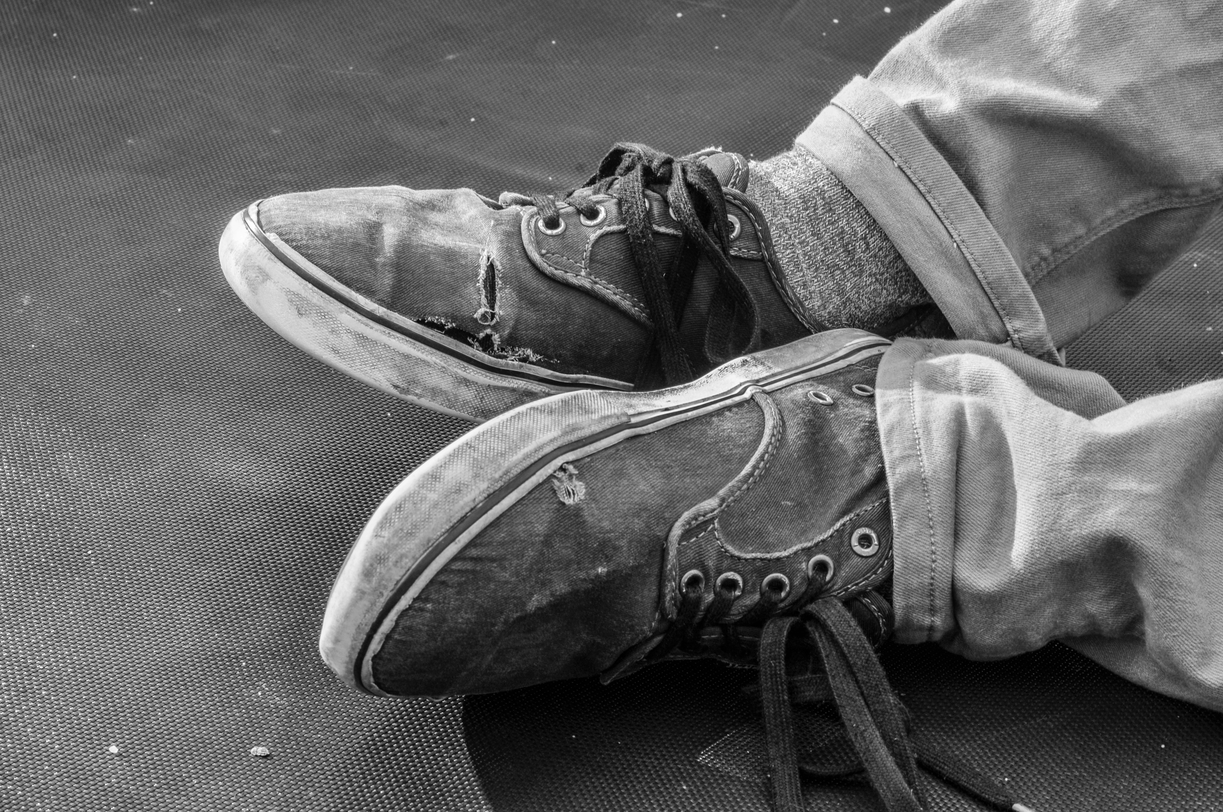 Ayakkabı vurmasını ve sıkmasını önlemek için ayakkabının içine patates yerleştirilerek uygulanan doğal ayakkabı genişletme yöntemi.