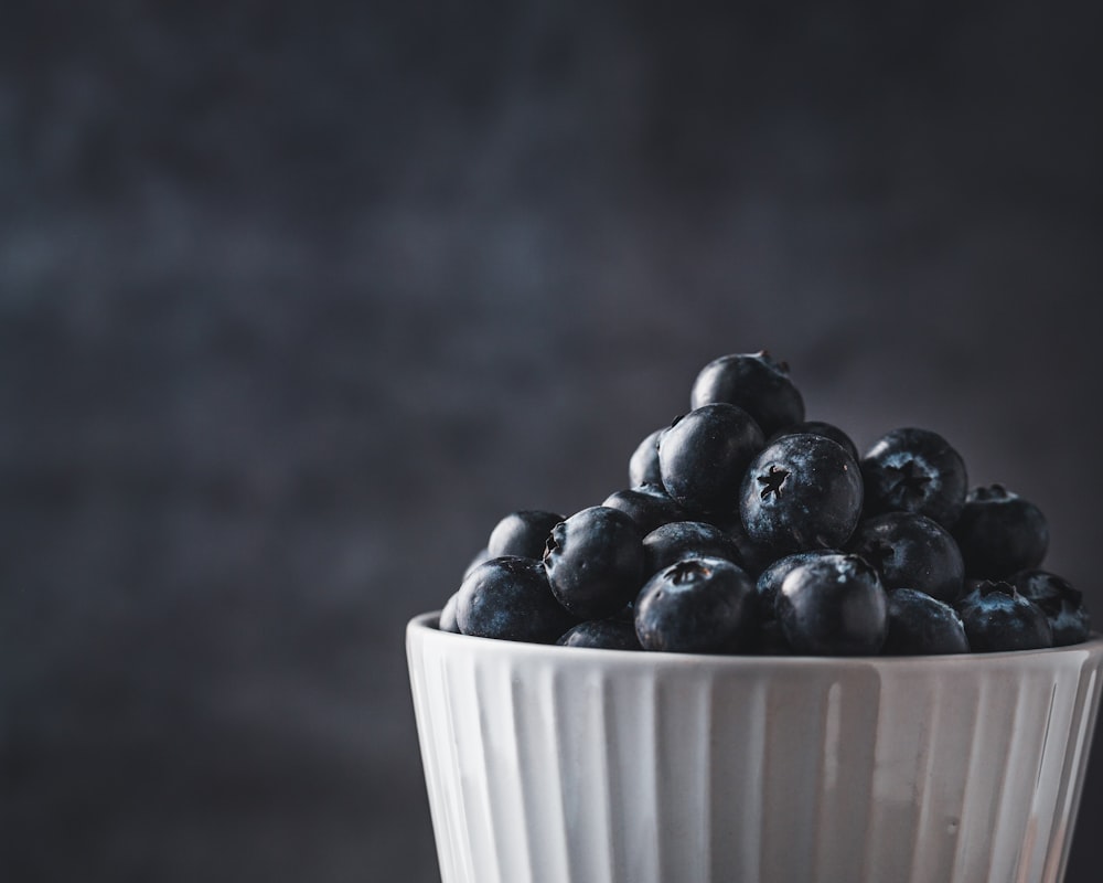 bowl of blueberries