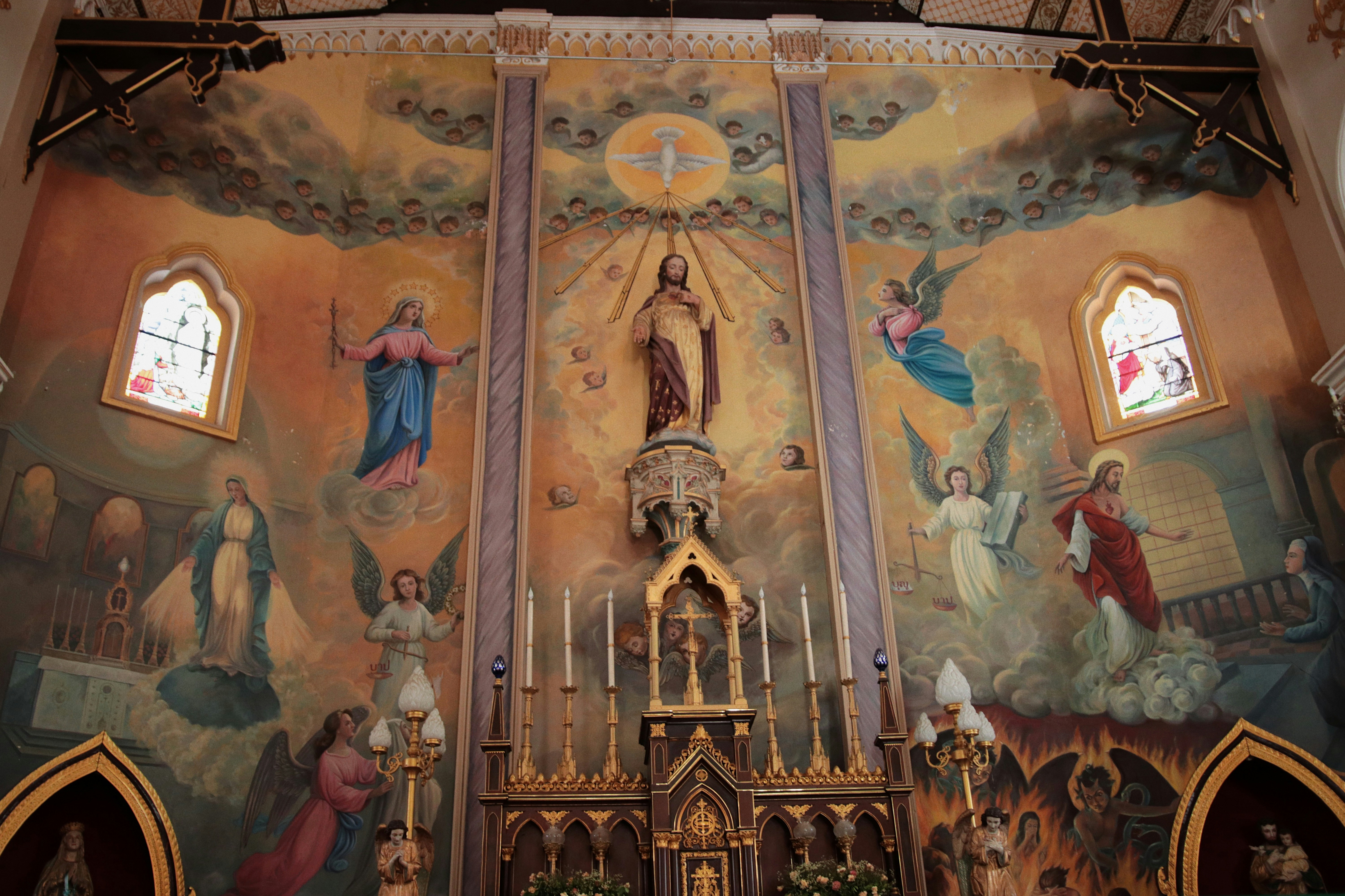 Jesus Christ surrounded with angels painting