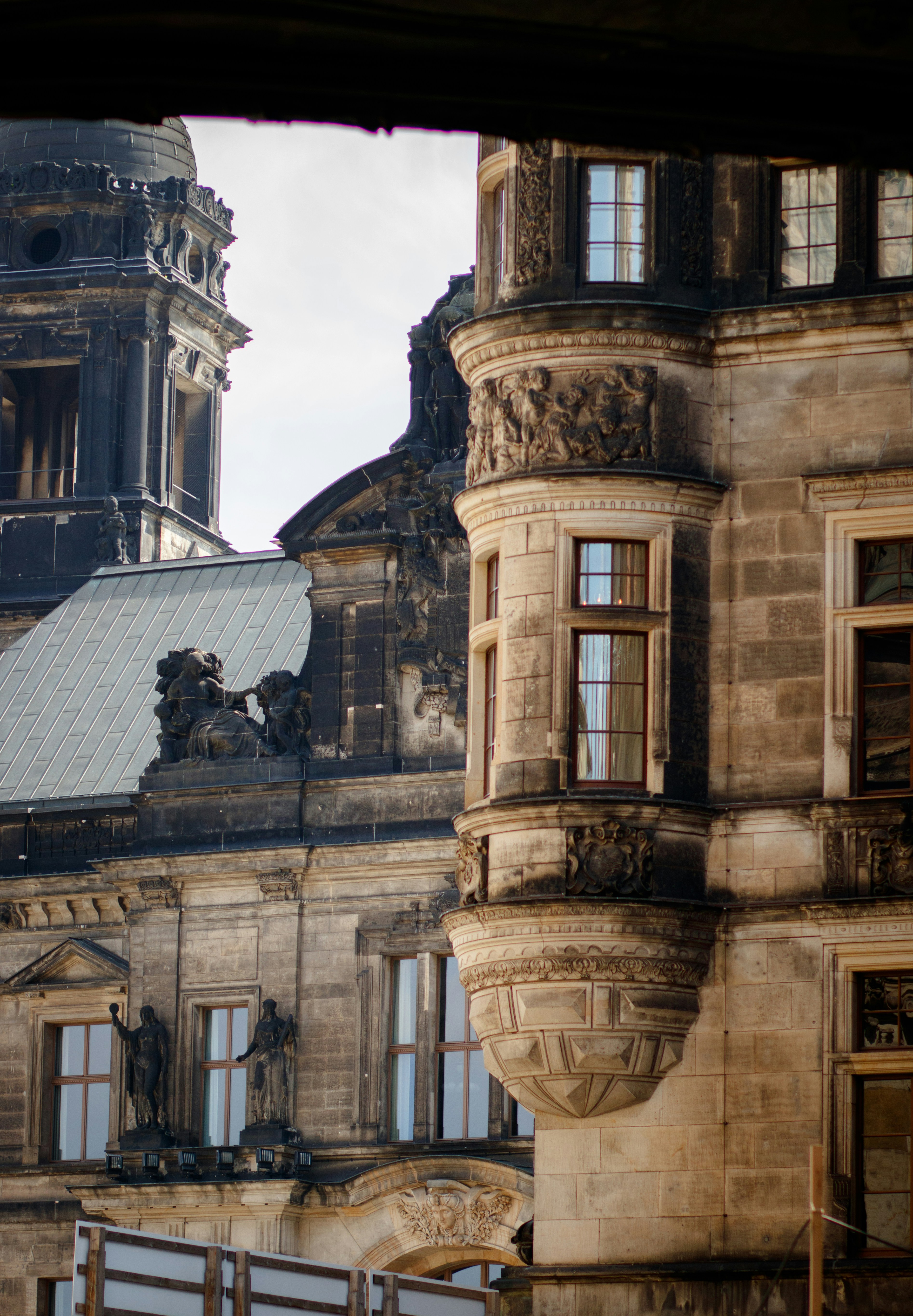 brown concrete building