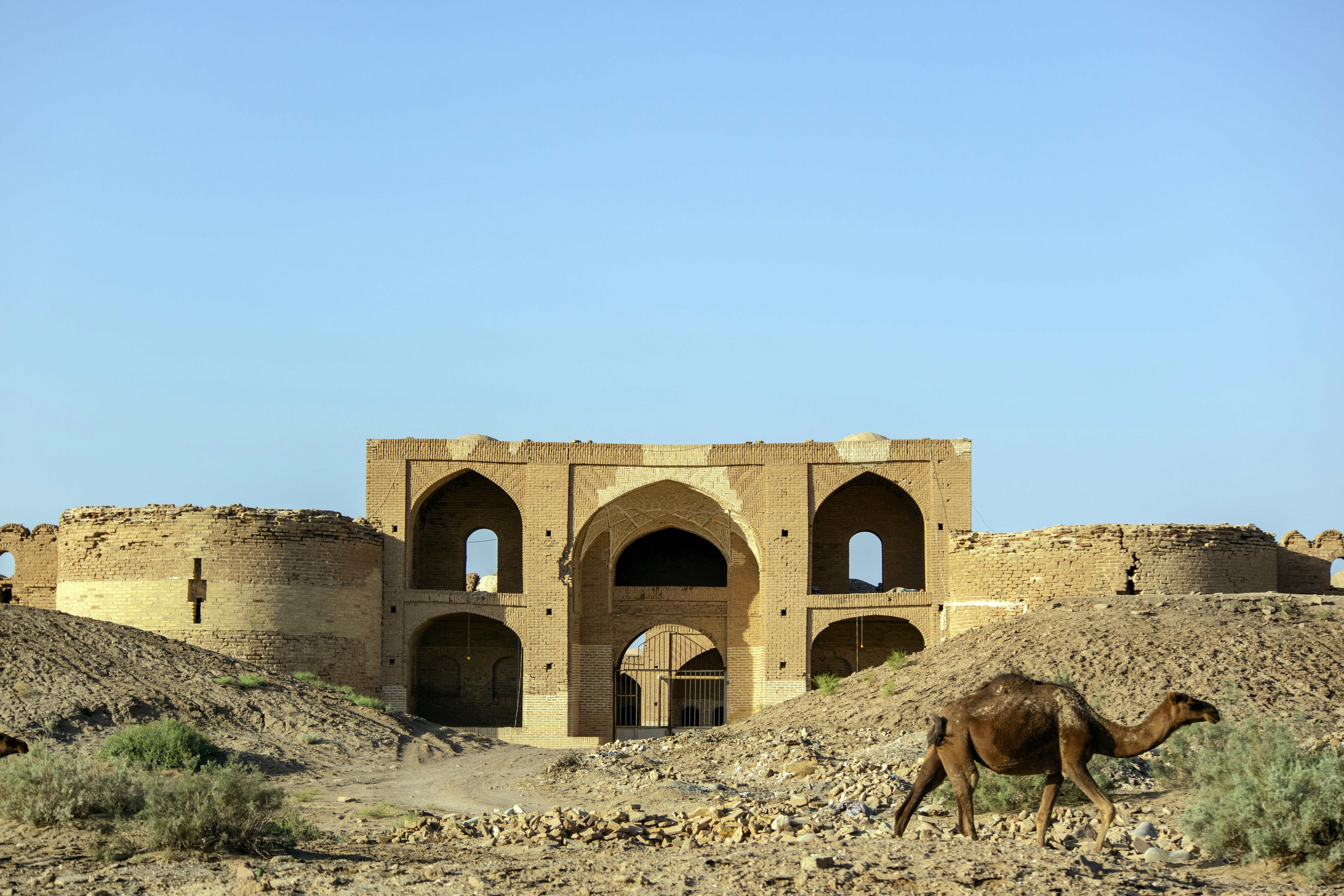 Caravanserai architecture