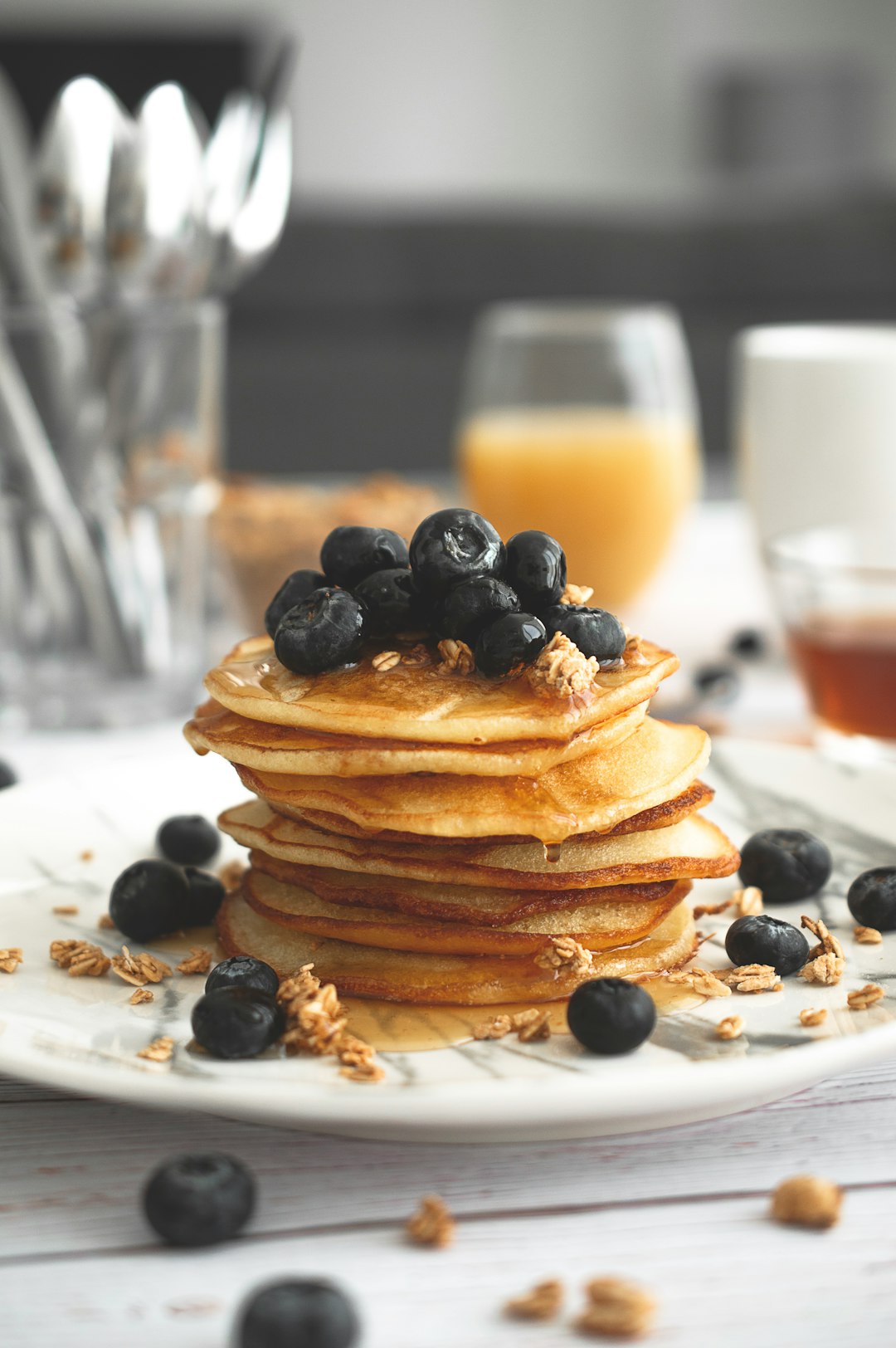 pancake with black berries