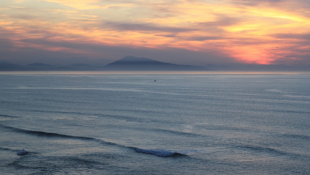 ocean during sunrise