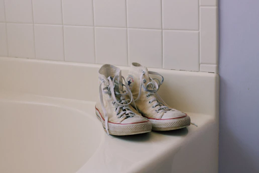 how-to-clean-white-sneakers-naturally